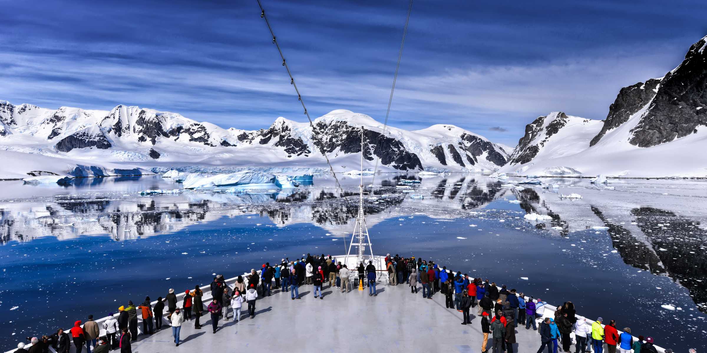 Find Luxury and Adventure On a Cruise to Antarctica