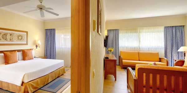 Barcelo Maya Colonial - Family Room