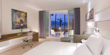 HiIlton Puerto Vallarta Resort - King Bed Junior Suite