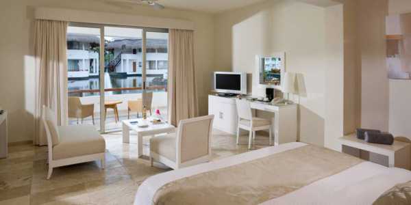 Grand Sunset Princess - Laguna Villa Suite