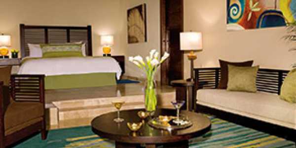 Now Jade Riviera Cancun - Preferred Club Governor Suite