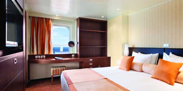 Carnival Valor - Captain's Suite