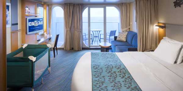 Oasis of the Seas - Family Ocean View Stateroom