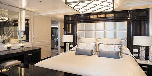 Seven Seas Explorer - Master Suite