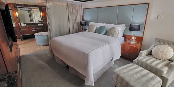Seven Seas Voyager - Master Suite