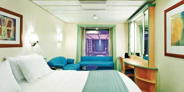 Voyager of the Seas - Promenade Stateroom