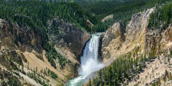 Yellowstone National Park Area Hotels & Cabins